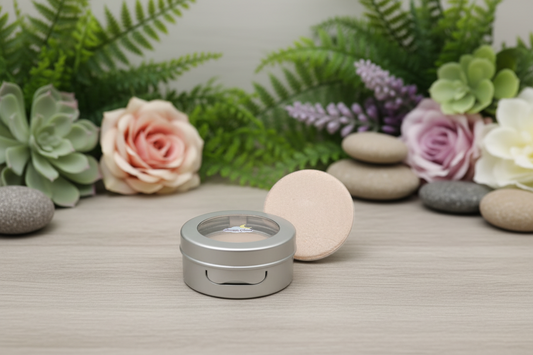 "moon dust" natural pressed eyeshadow (beige)